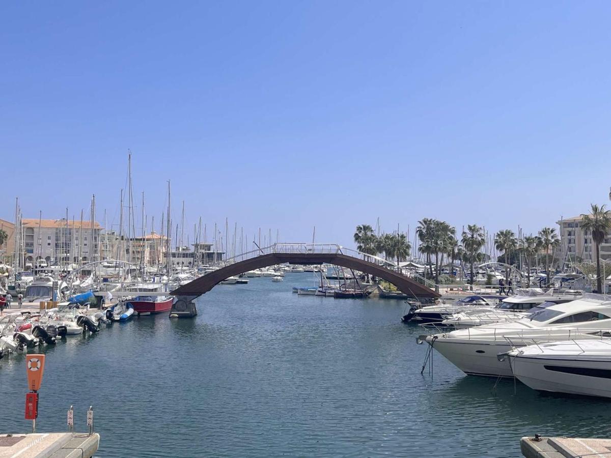 Appartement Fréjus, 1 Pièce, 4 Personnes - Fr-1-226a-150 Fréjus
